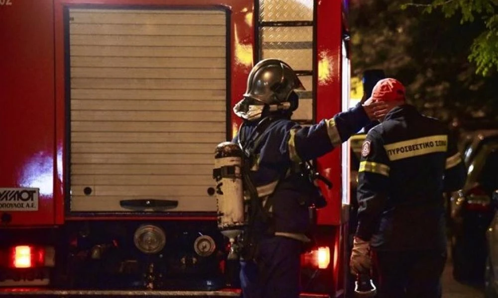 Θεσσαλονίκη: Φωτιά σε κτίσμα του ΑΠΘ - Δείτε βίντεο